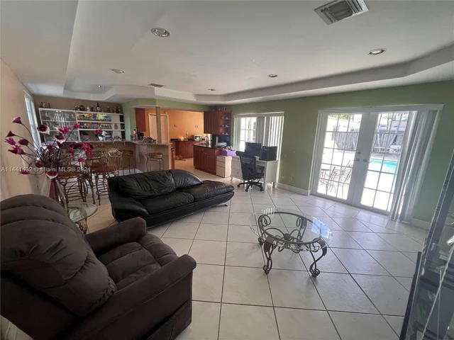 1720 SW 92nd Ct, Miami FL 33165