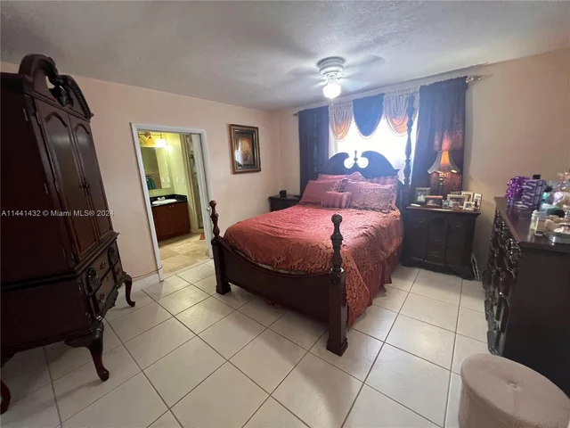 1720 SW 92nd Ct, Miami FL 33165