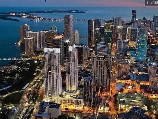 253 NE 2nd St # 910, Miami FL 33132