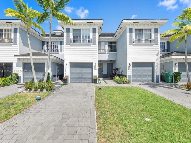 1366 NW 34th Way, Lauderhill FL 33311