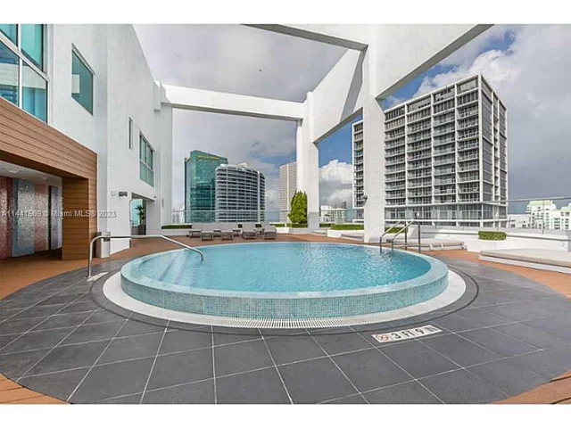 500 BRICKELL AV # 2910, Miami FL 33131