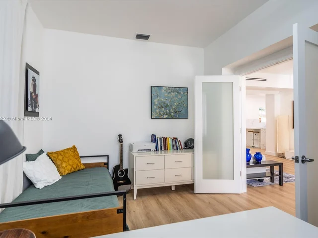 4560 Post Ave, Miami Beach FL 33140