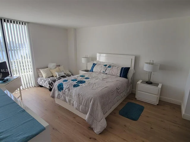 3300 NE 191st St # 1216, Aventura FL 33180