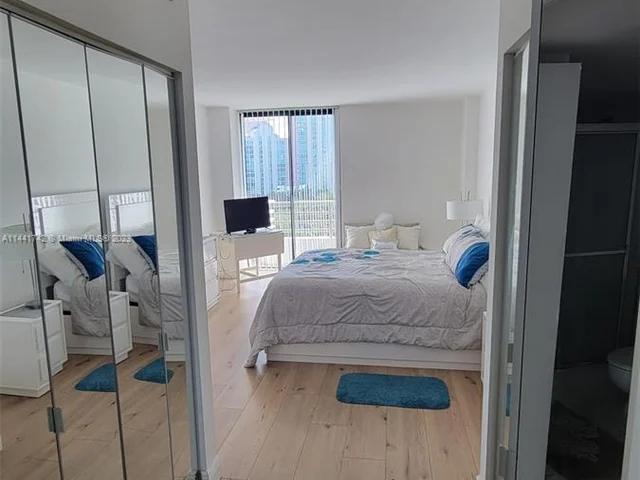 3300 NE 191st St # 1216, Aventura FL 33180