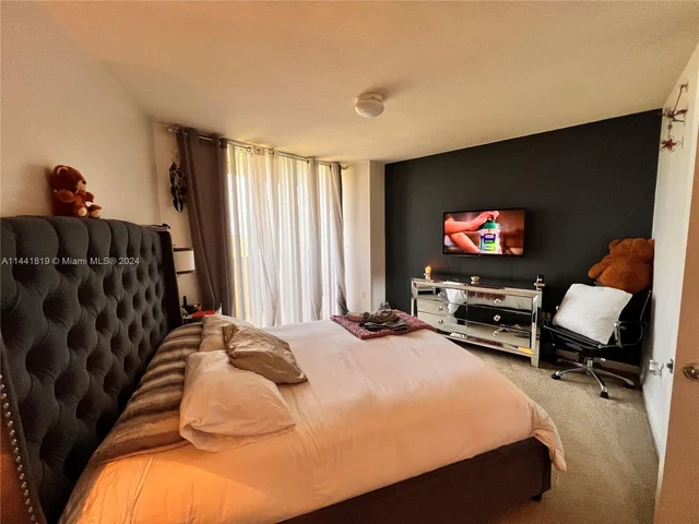 19501 W Country Club Dr # 1101, Aventura FL 33180