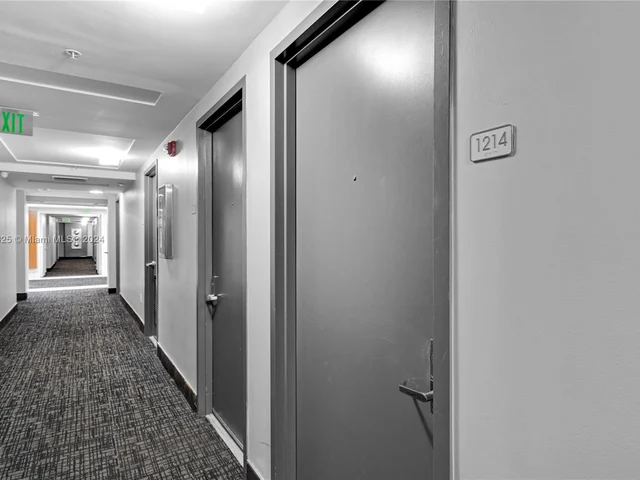 41 SE 5th St # 1214, Miami FL 33131