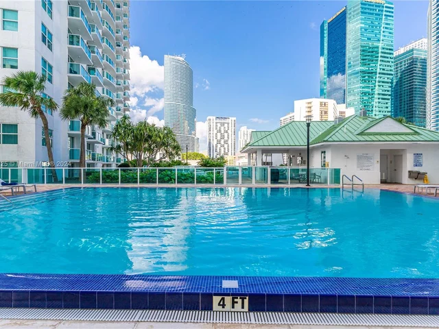 41 SE 5th St # 1214, Miami FL 33131