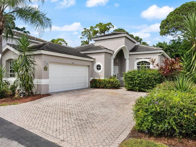 22851 Chelsea Wood Ct, Boca Raton FL 33433