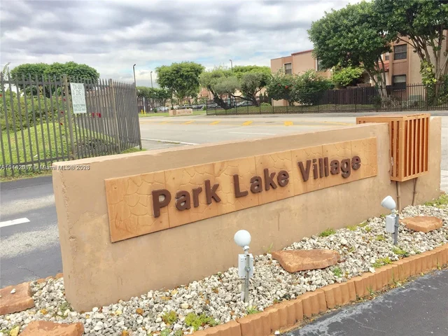290 W Park Dr # 7, Miami FL 33172