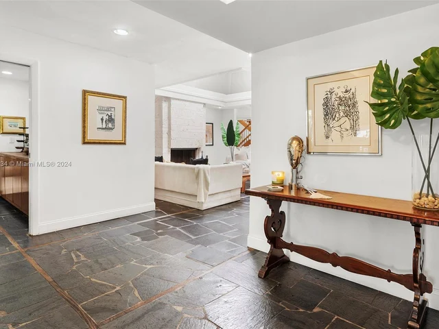 3821 Carole Ct, Miami FL 33133