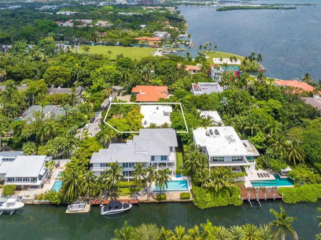 3821 Carole Ct, Miami FL 33133