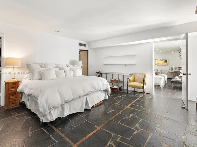 3821 Carole Ct, Miami FL 33133