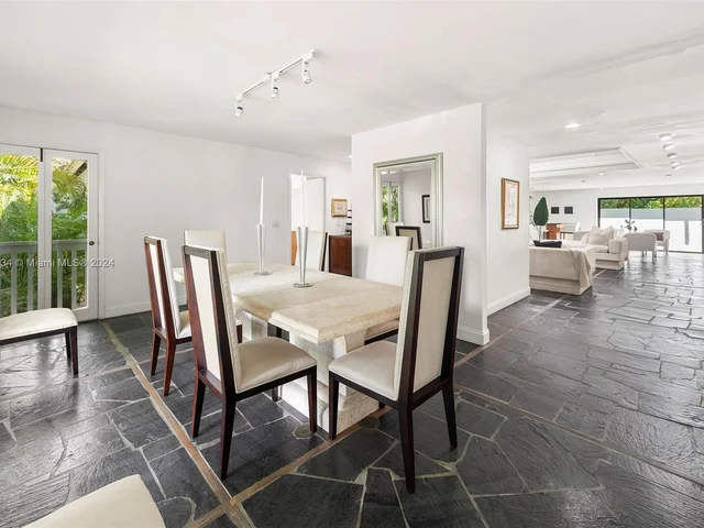 3821 Carole Ct, Miami FL 33133