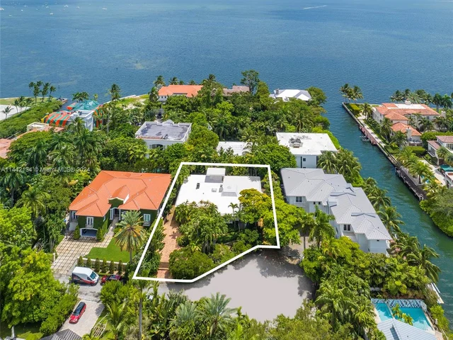 3821 Carole Ct, Miami FL 33133