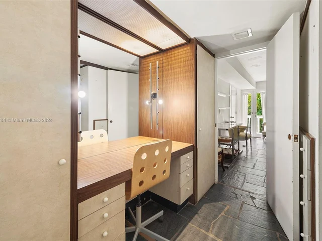 3821 Carole Ct, Miami FL 33133