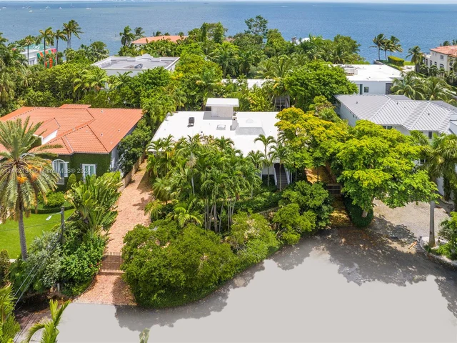 3821 Carole Ct, Miami FL 33133