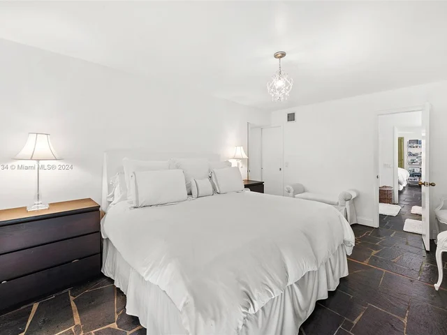 3821 Carole Ct, Miami FL 33133