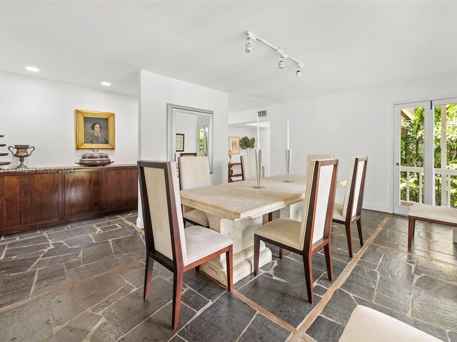 3821 Carole Ct, Miami FL 33133