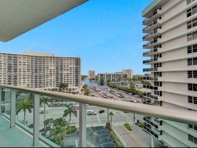 3801 S Ocean Dr # 9W, Hollywood FL 33019