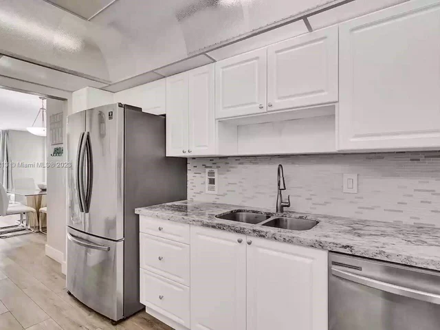 3801 S Ocean Dr # 9W, Hollywood FL 33019