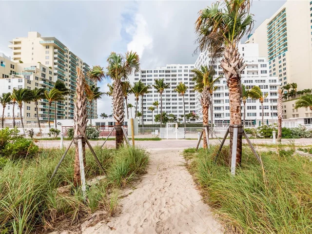 5005 Collins Ave # 808, Miami Beach FL 33140