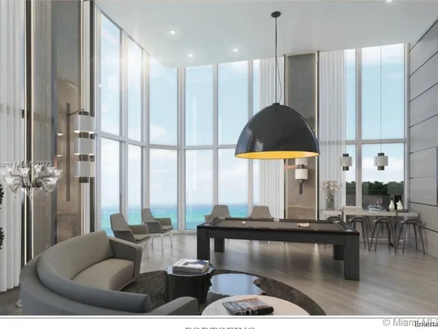 300 S Pointe Dr # 909, Miami Beach FL 33139