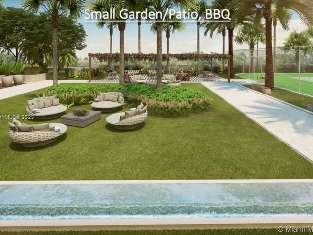 300 S Pointe Dr # 909, Miami Beach FL 33139