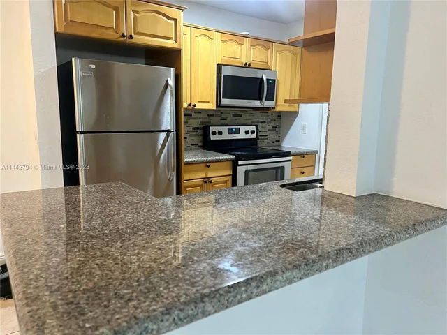 2834 NW 55 th avenue # 1C, Lauderhill FL 33313