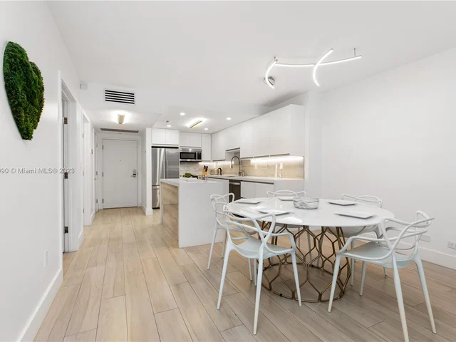 2301 Collins Ave # 318, Miami Beach FL 33139