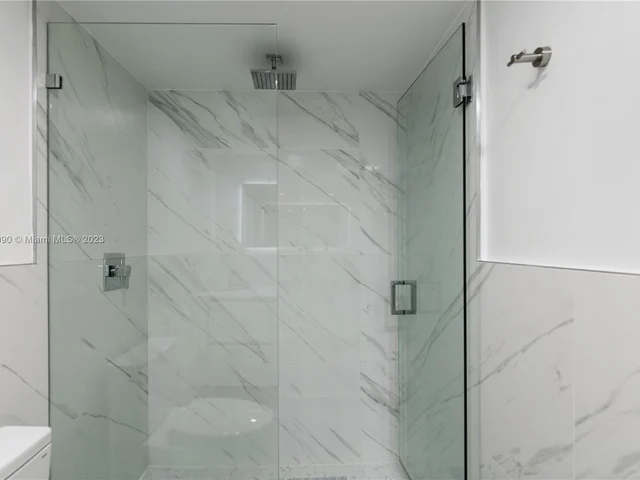 2301 Collins Ave # 318, Miami Beach FL 33139