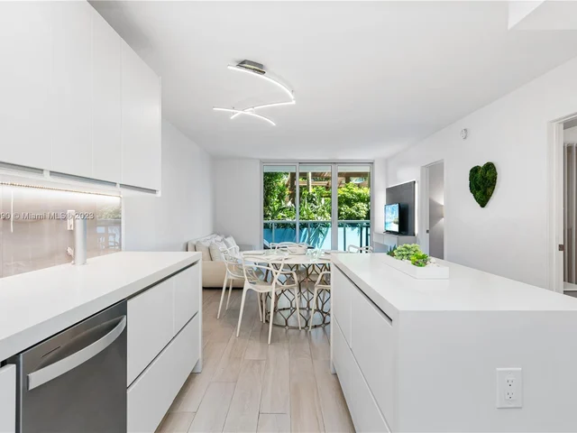 2301 Collins Ave # 318, Miami Beach FL 33139