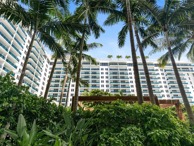 2301 Collins Ave # 318, Miami Beach FL 33139