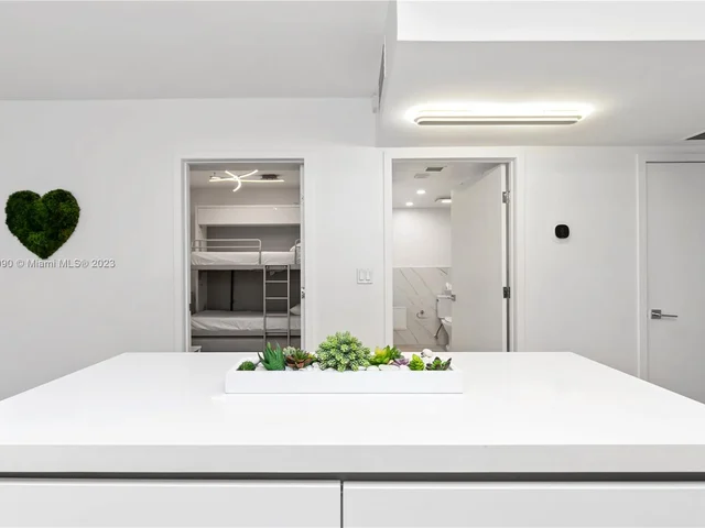 2301 Collins Ave # 318, Miami Beach FL 33139