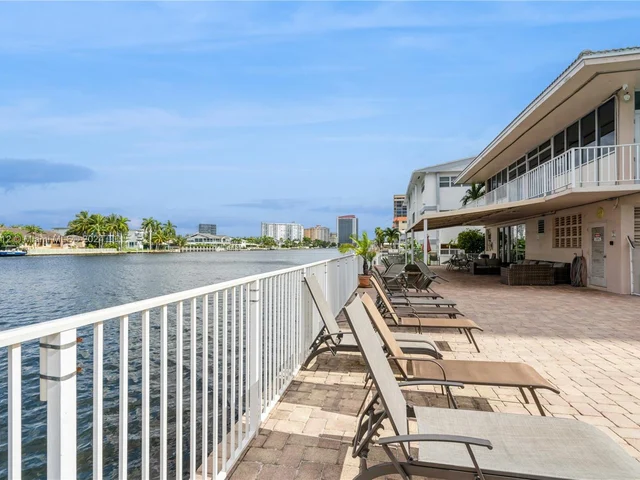 3161 S Ocean Dr # 203, Hallandale Beach FL 33009