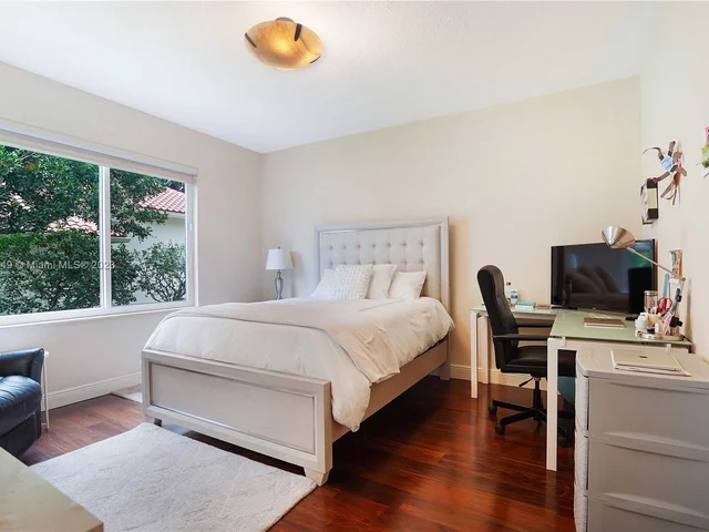 3164 Inverness, Weston FL 33332