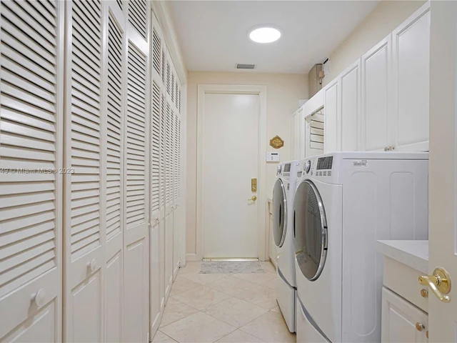 3164 Inverness, Weston FL 33332