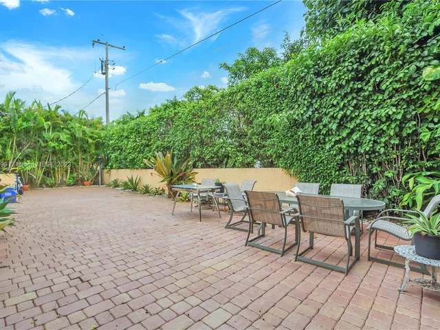 405 Candia Ave, Coral Gables FL 33134