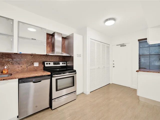 3200 N Course Ln # 216, Pompano Beach FL 33069