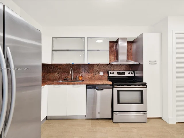 3200 N Course Ln # 216, Pompano Beach FL 33069