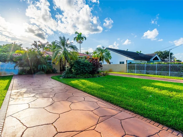 2810 SW 114th Ave, Miami FL 33165