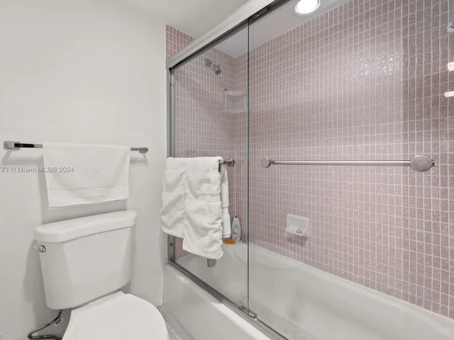 20379 W Country Club Dr # 2433, Aventura FL 33180