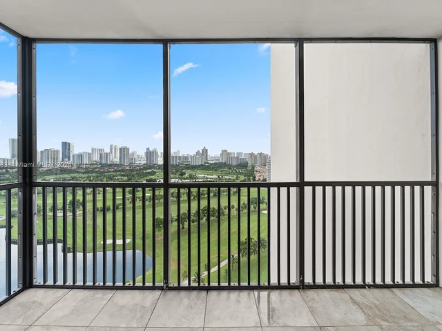 20379 W Country Club Dr # 2433, Aventura FL 33180