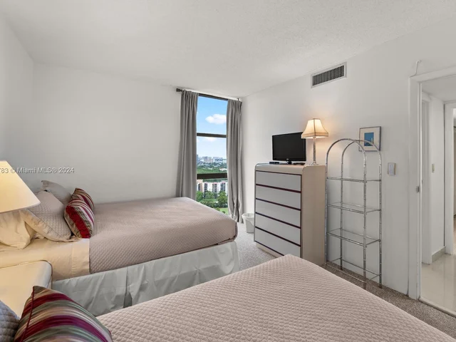 20379 W Country Club Dr # 2433, Aventura FL 33180