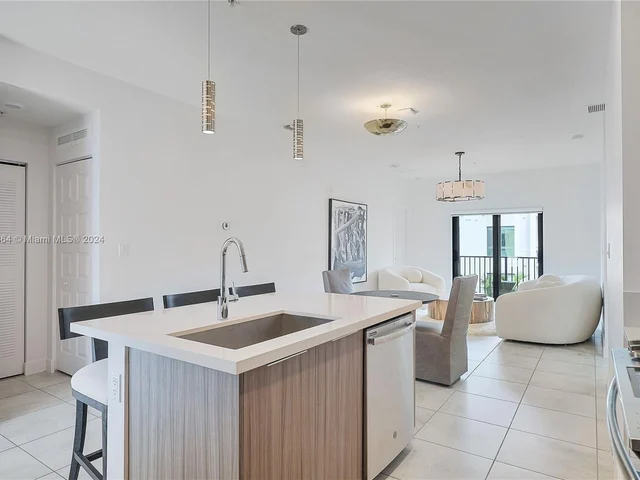 4740 NW 84th Ct # 31, Doral FL 33166