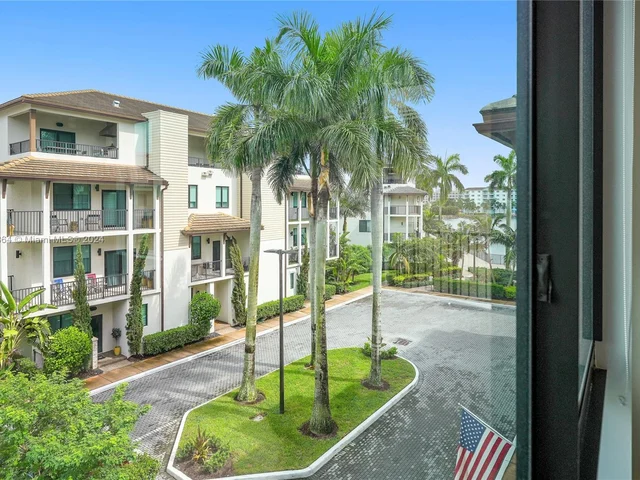 4740 NW 84th Ct # 31, Doral FL 33166