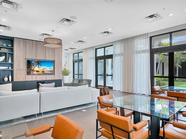 4740 NW 84th Ct # 31, Doral FL 33166