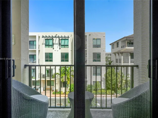 4740 NW 84th Ct # 31, Doral FL 33166