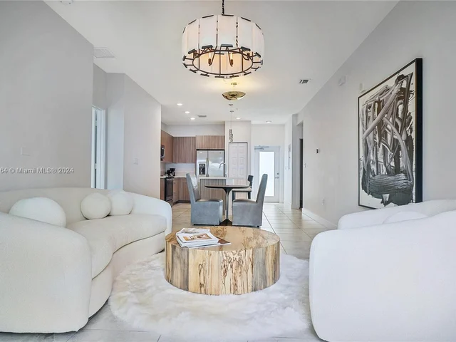 4740 NW 84th Ct # 31, Doral FL 33166