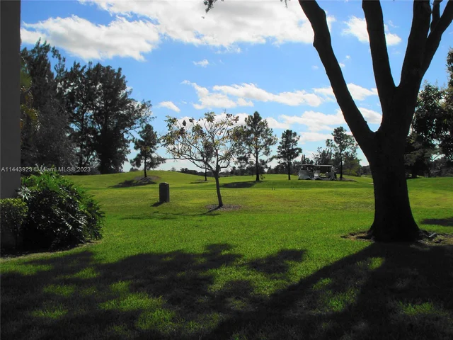 2431 SW 82nd Ave # 105, Davie FL 33324