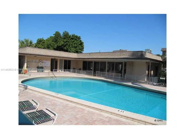 2431 SW 82nd Ave # 105, Davie FL 33324